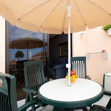 Luxury View Ocean Paradise Court 公寓式酒店 阿德耶