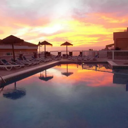 Luxury View Ocean Paradise Court 公寓式酒店 阿德耶